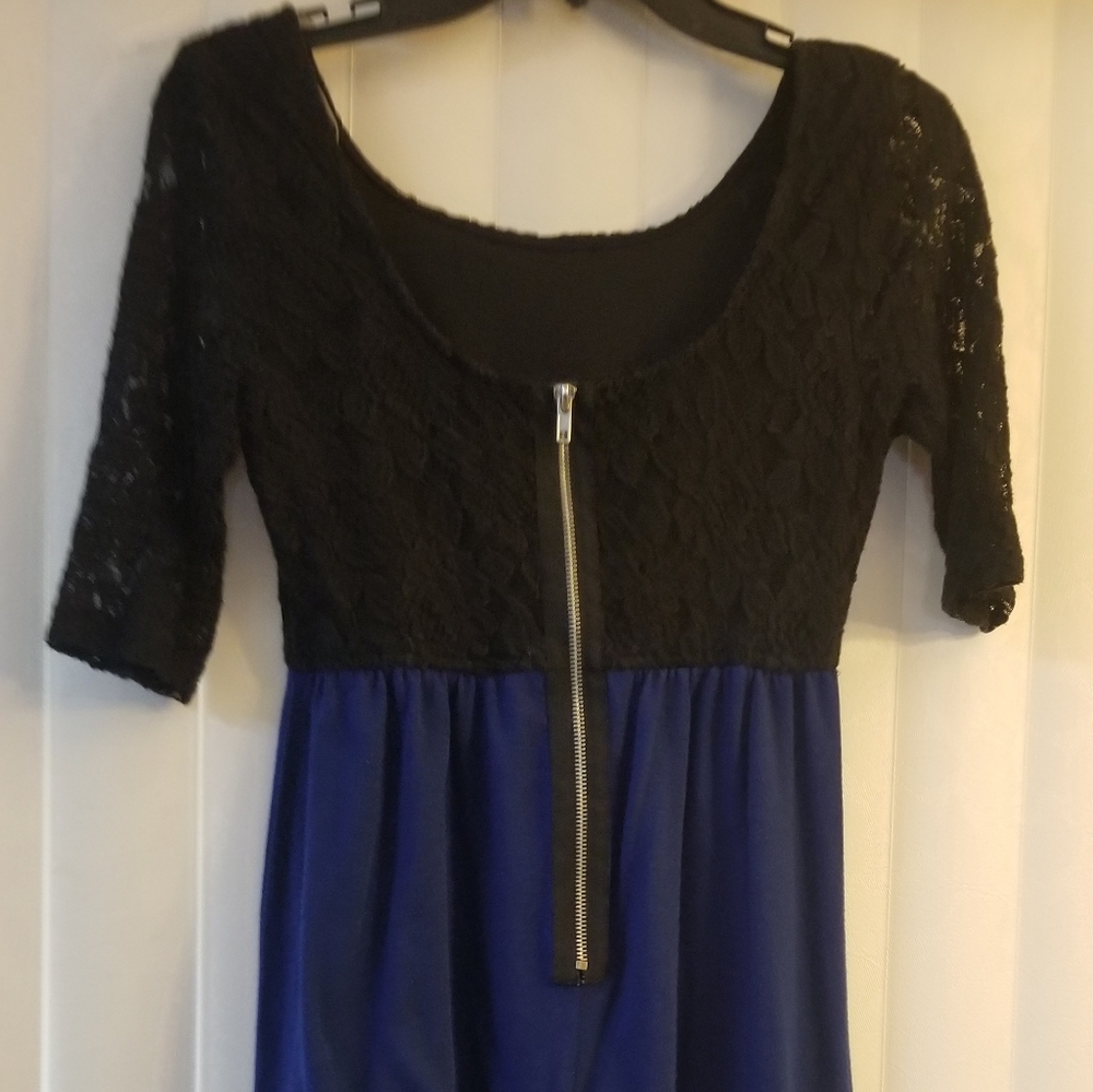 Dress - Picture 2 of 3